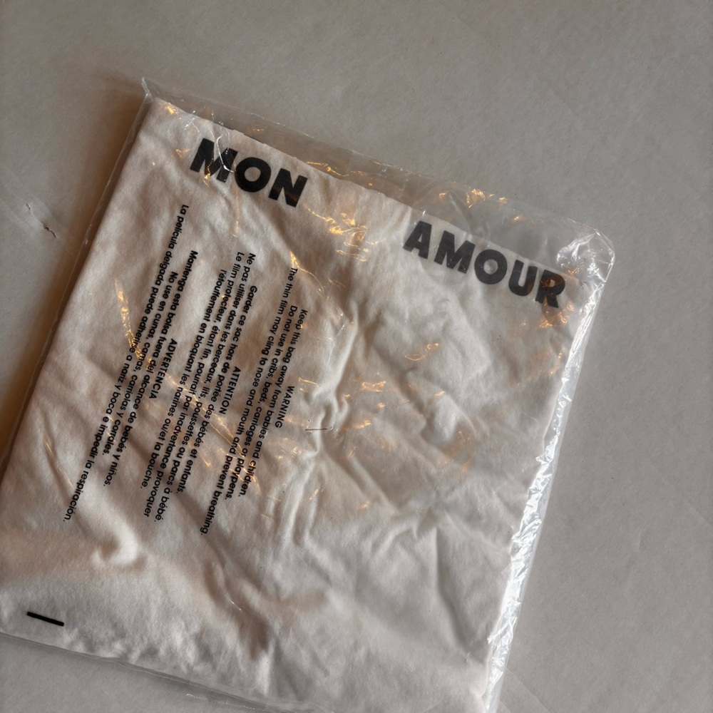 Clare V
Hawaii Mon Amor
T shirt
Size m - Picture 5 of 6